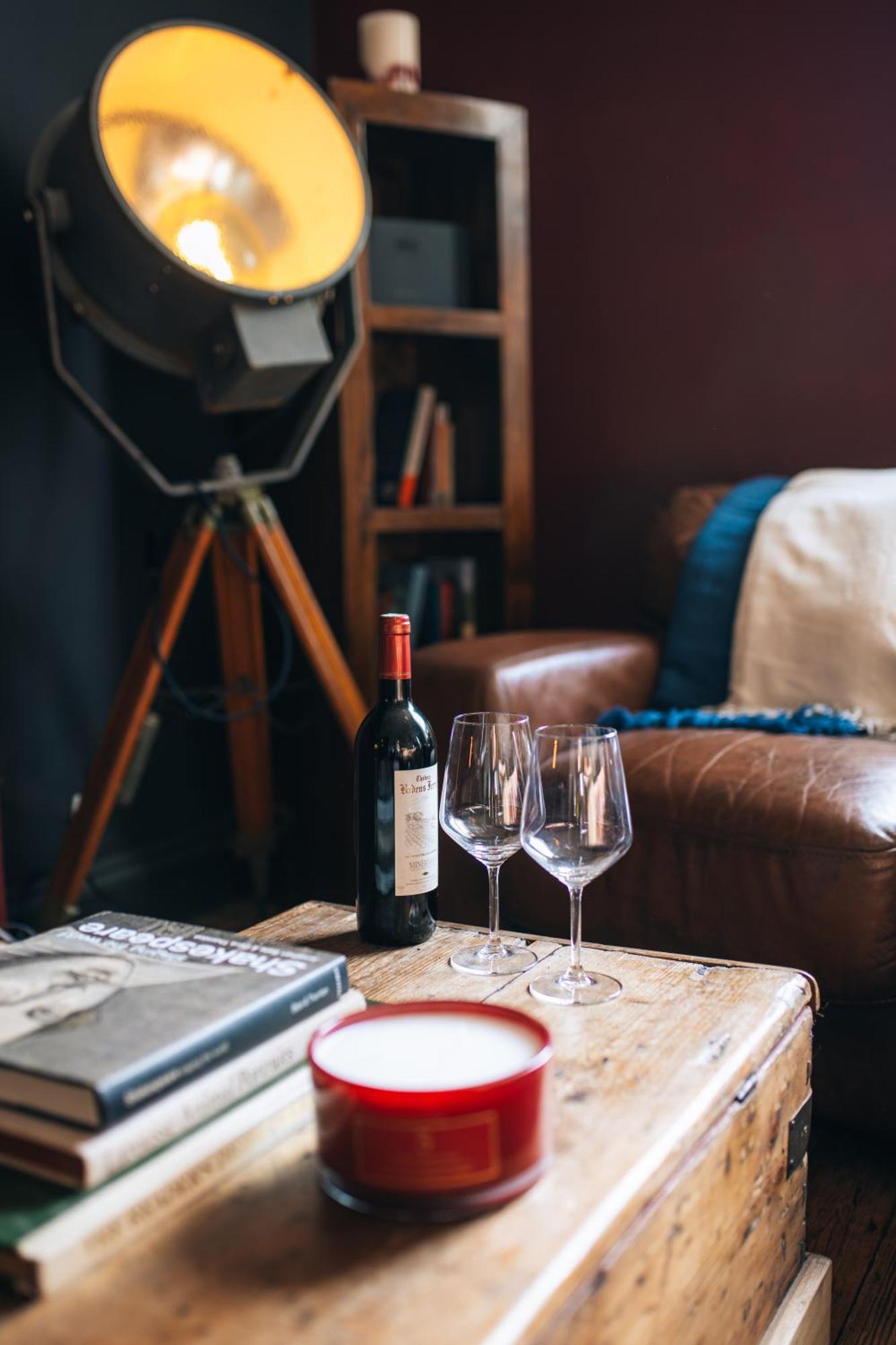 The Bolt Hole - Stratford Upon Avon - Central - Free Offstreet Parking - 2 Bed Luxury Apartment ภายนอก รูปภาพ